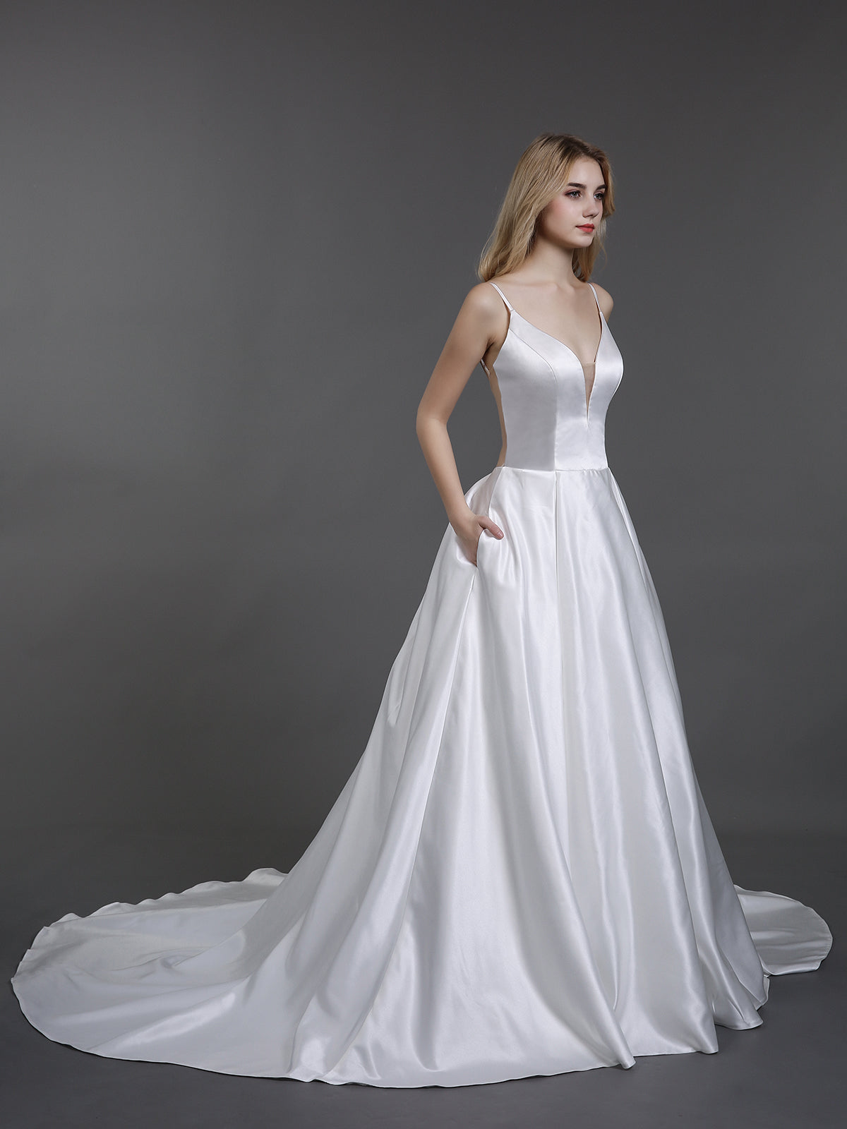 Vestido de Novia Marfil con Tirantes de Espagueti Simples