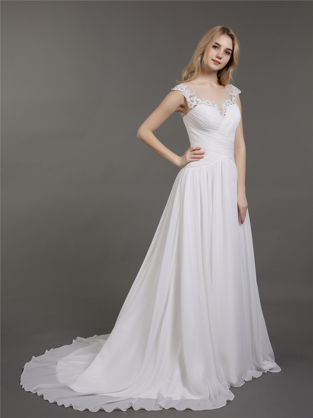 Vestido de Novia Marfil con Encaje Aplicado en Muselina