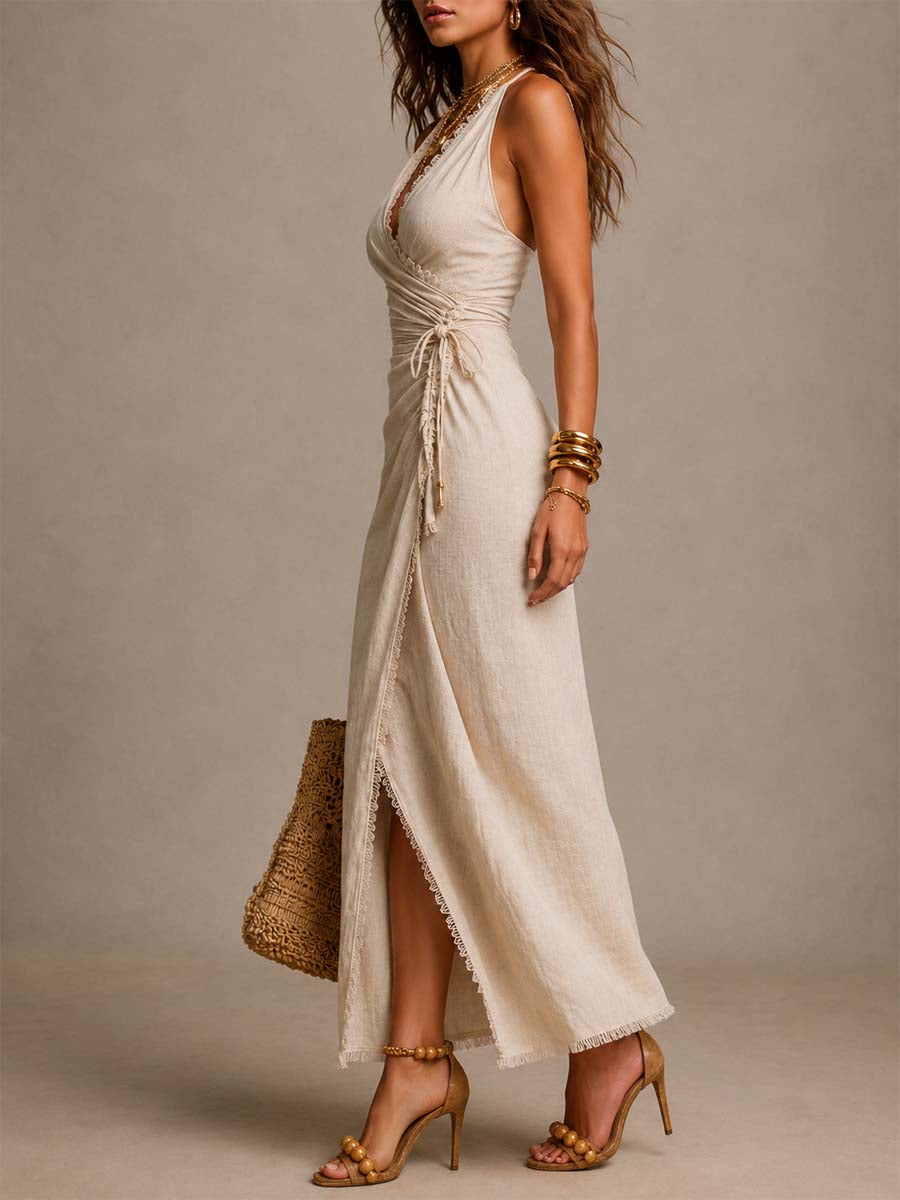 Helena – Vestido beige con encaje y diseño envolvente