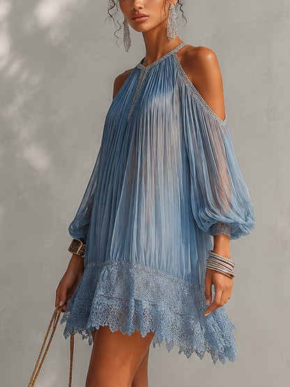 Séraphine | Vestido Mini Azul con Hombros al Descubierto, Fruncido y Dobladillo de Encaje