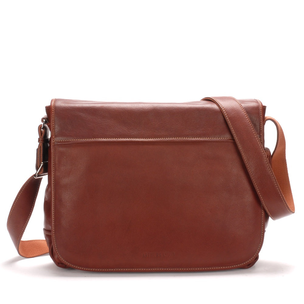 Messenger Bag Pablo - Waterproof Leather