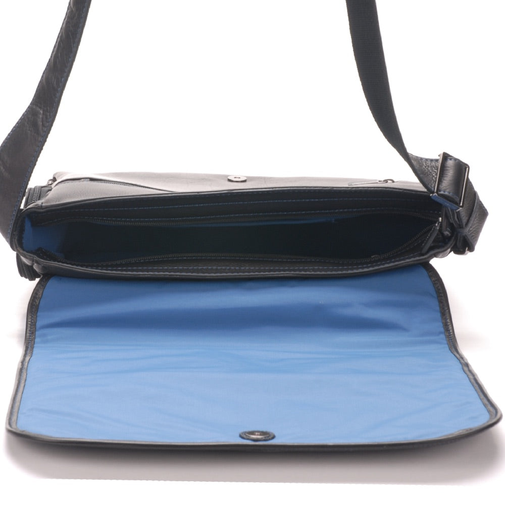 Messenger Bag Pablo - Waterproof Leather