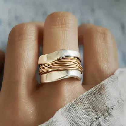 Hilo Ring