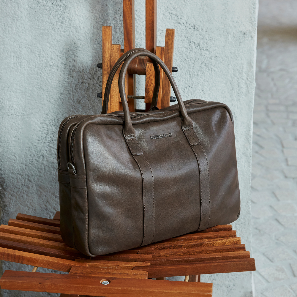 Diego Leather Large Document Holder