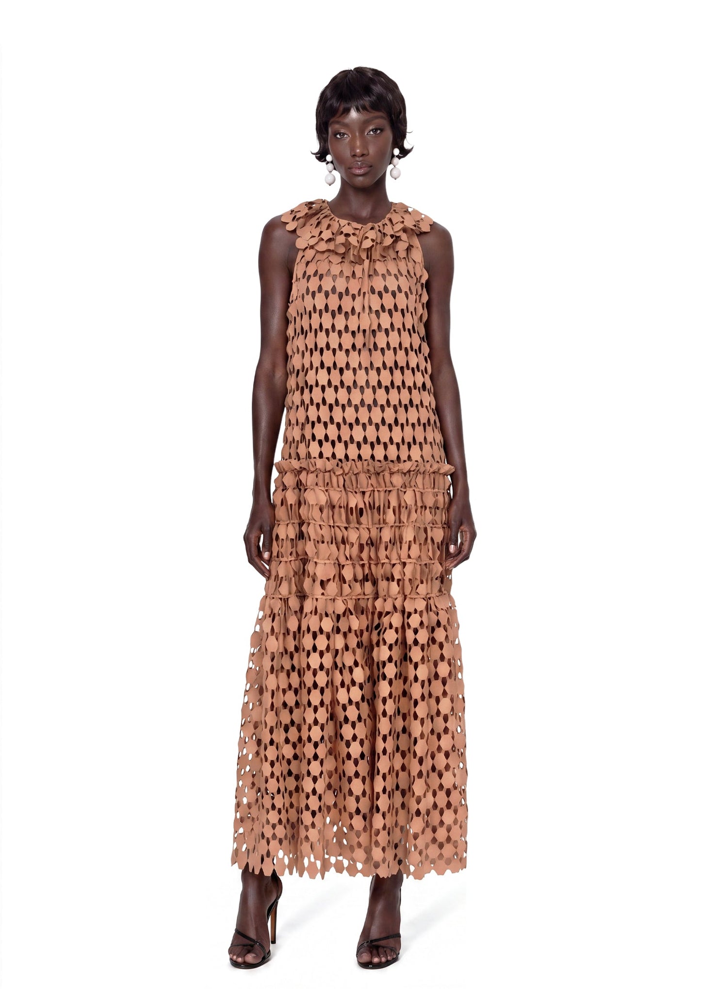 Vestido Maxi de Encaje con Cuello Alto Almarie en Naranja