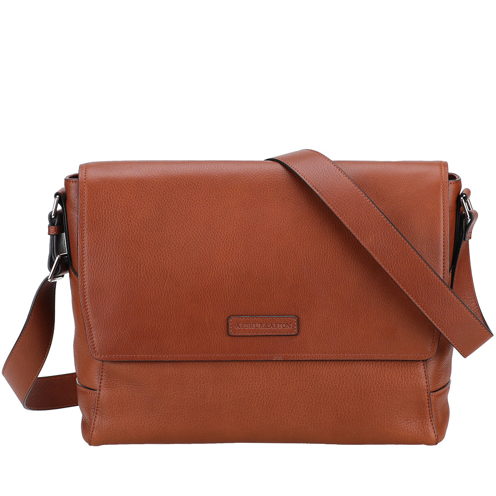 José Leather Flap Oversized Bag