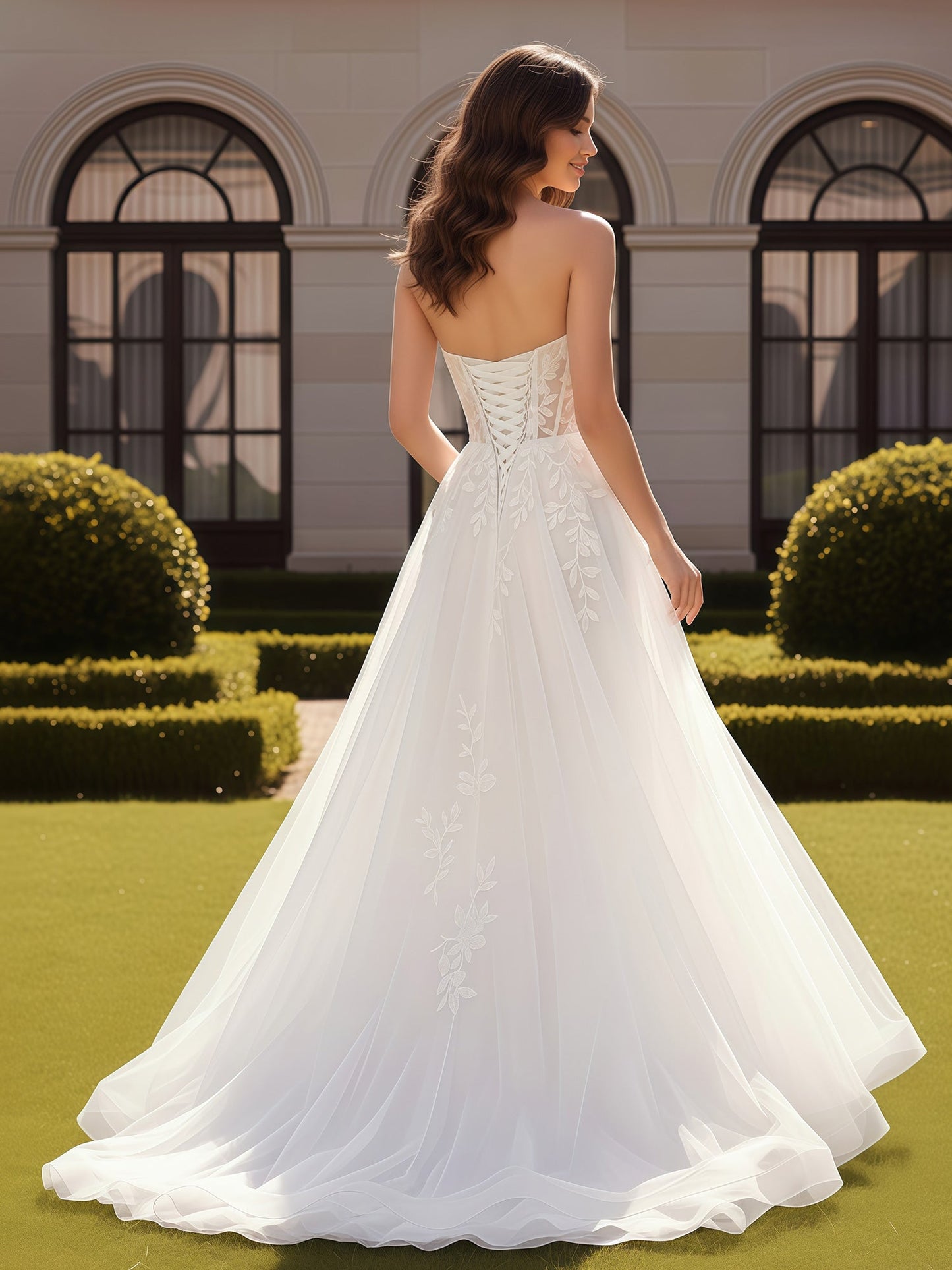 Vestido de Novia Marfil con Escote en Corazón y Corsé Detallado con Abertura