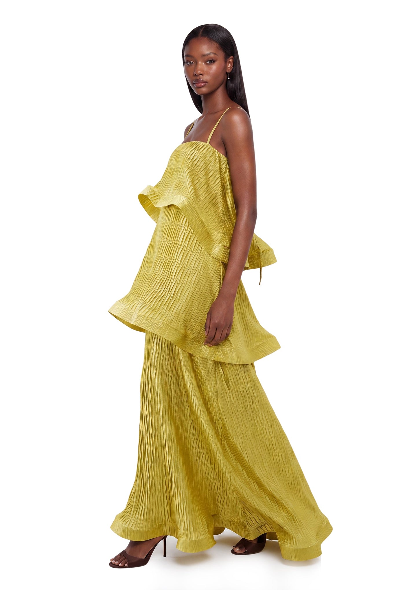 "Vestido Maxi Sin Mangas de Satén Aasimah" can be rewritten as "Aasimah Sin Mangas Vestido Maxi de Satén".