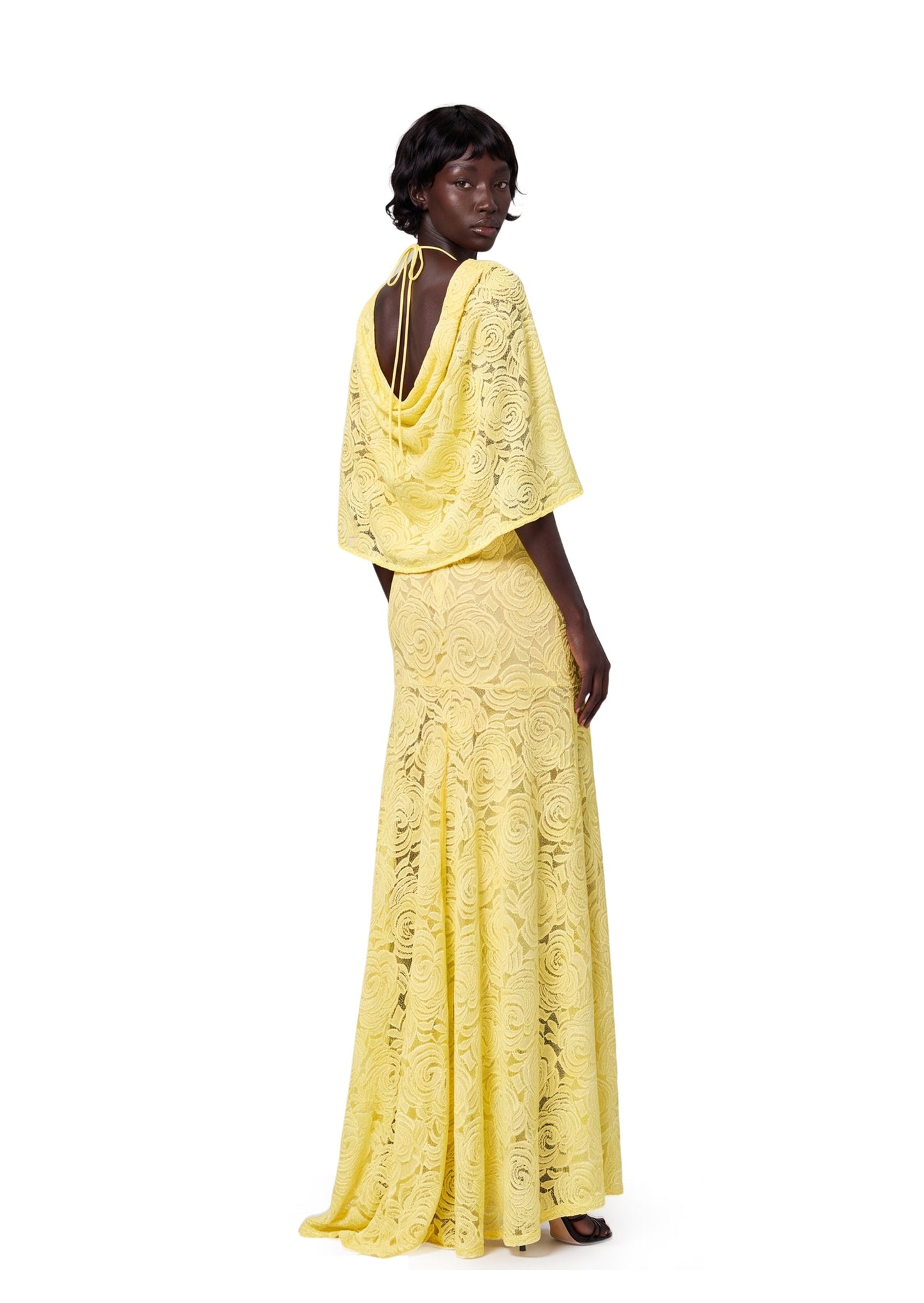 Vestido Maxi Amarillo de Encaje con Cuello Redondo Kabili