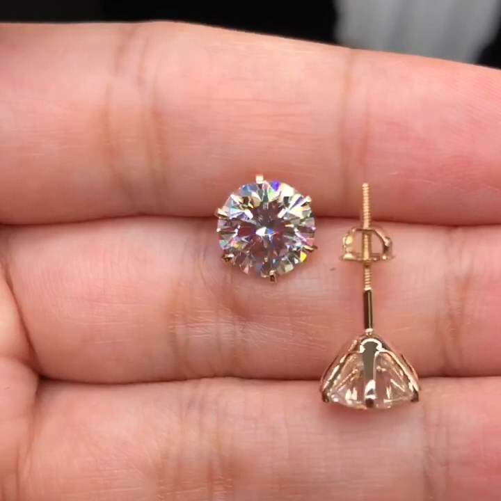 Chic Tera Earrings