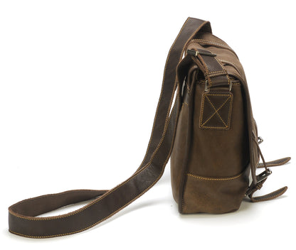 Gran Modelo de Bolso Bandolera de Cuero con Solapa