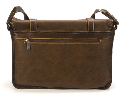 Gran Modelo de Bolso Bandolera de Cuero con Solapa