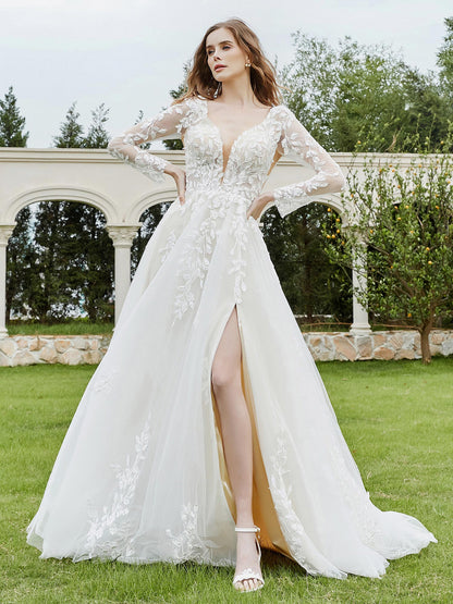 Vestido de Novia con Escote en V Profundo, Corsé de Encaje y Abertura en Color Marfil