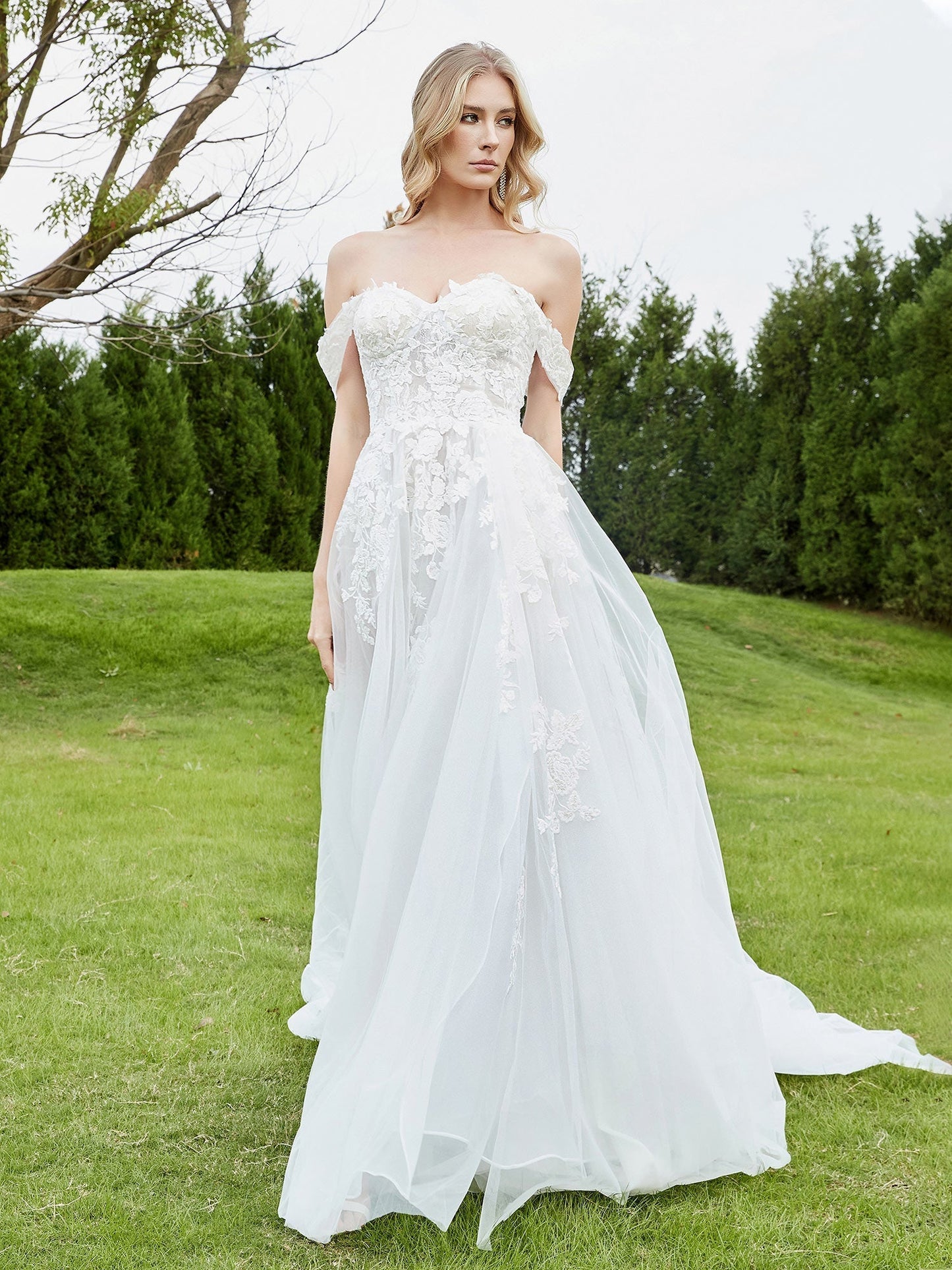 Vestido de Novia A-línea Sin Mangas en Marfil con Detalles Aplicados