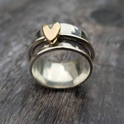 Anillo con Diseño de Corazón