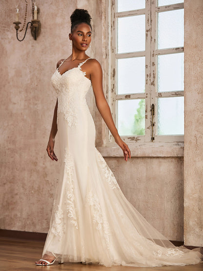 Vestido de Novia de Encaje con Escote Corazón y Cola Barrida en Color Marfil