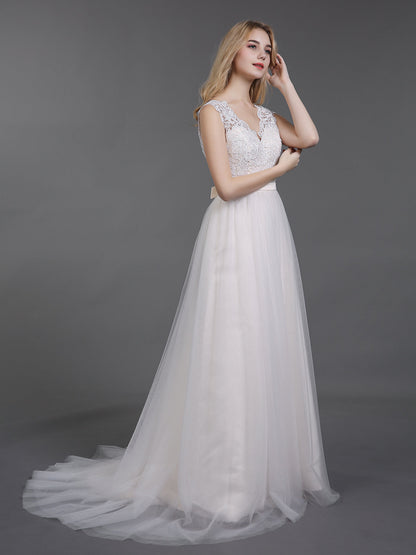 Vestido de Novia de Playa Marfil con Collar en V de Encaje y Tul