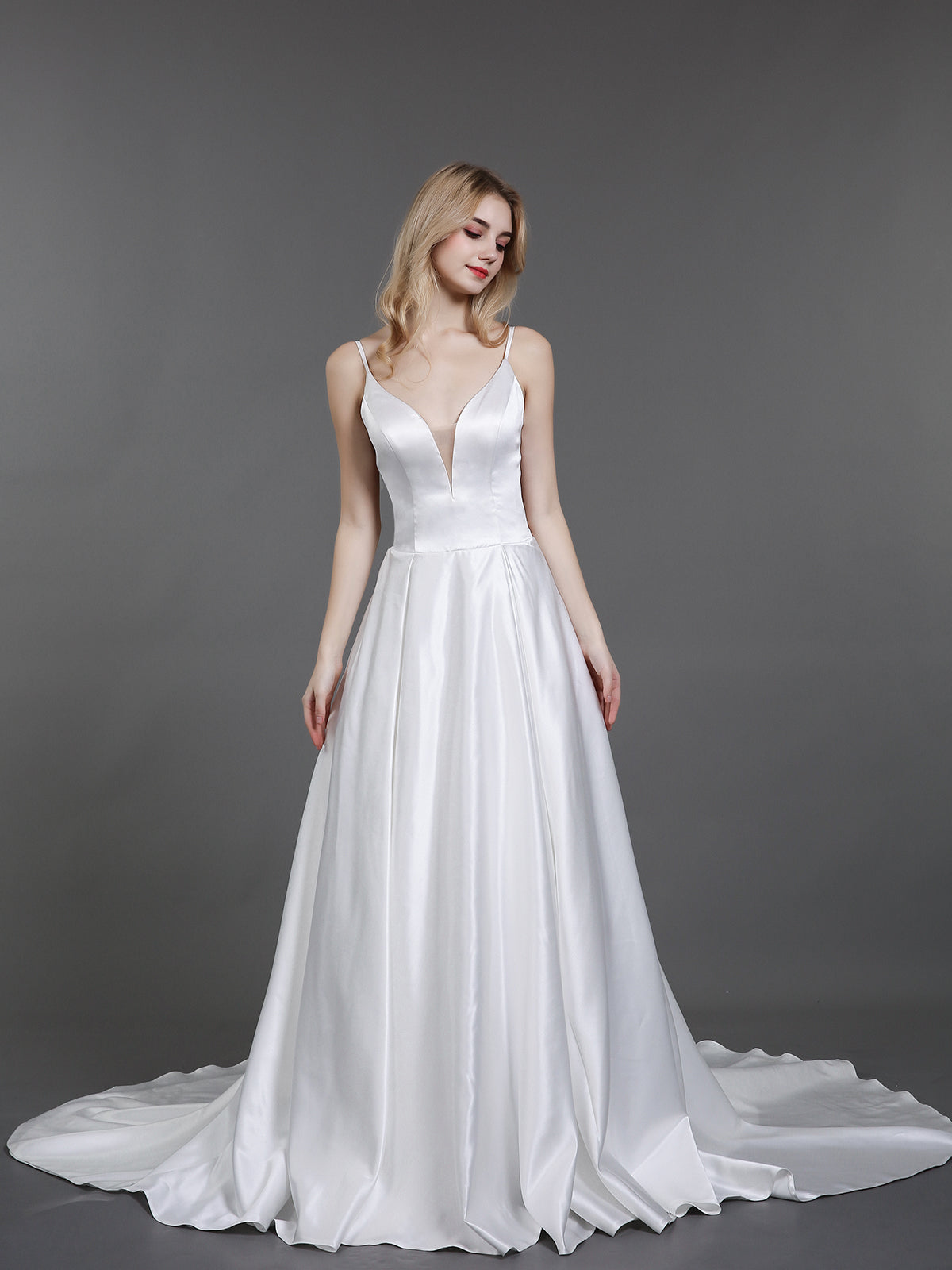 Vestido de Novia Marfil con Tirantes de Espagueti Simples