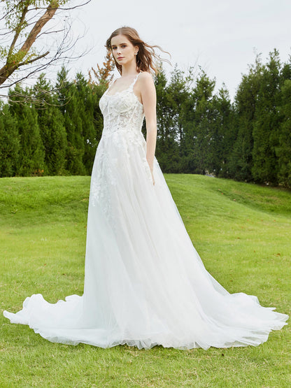 Vestido de Novia de Tul Marfil con Tirantes Espagueti y Cola de Capilla