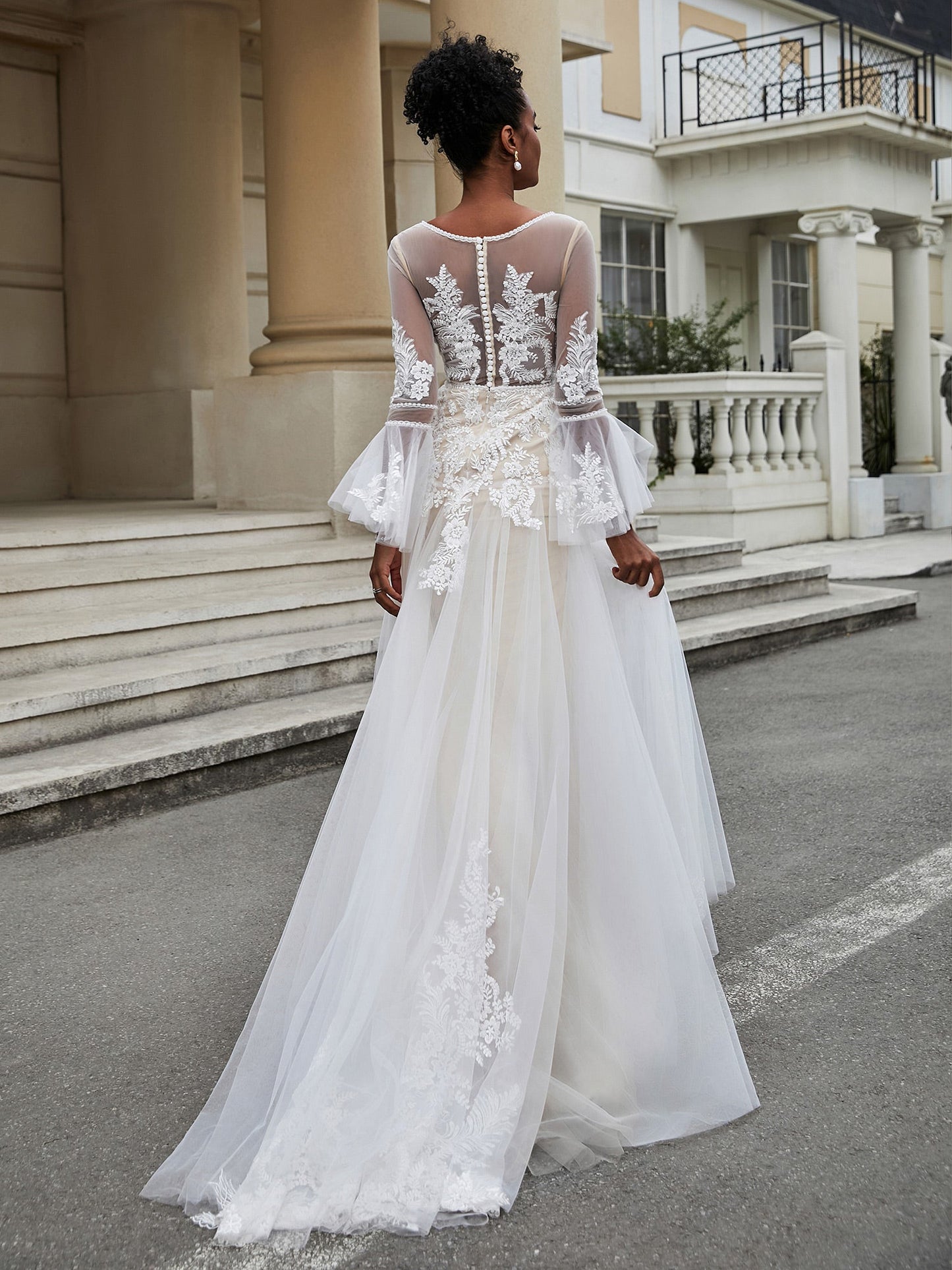Robe de Mariée A-ligne en Dentelle et Tulle avec Col en V Ivoire