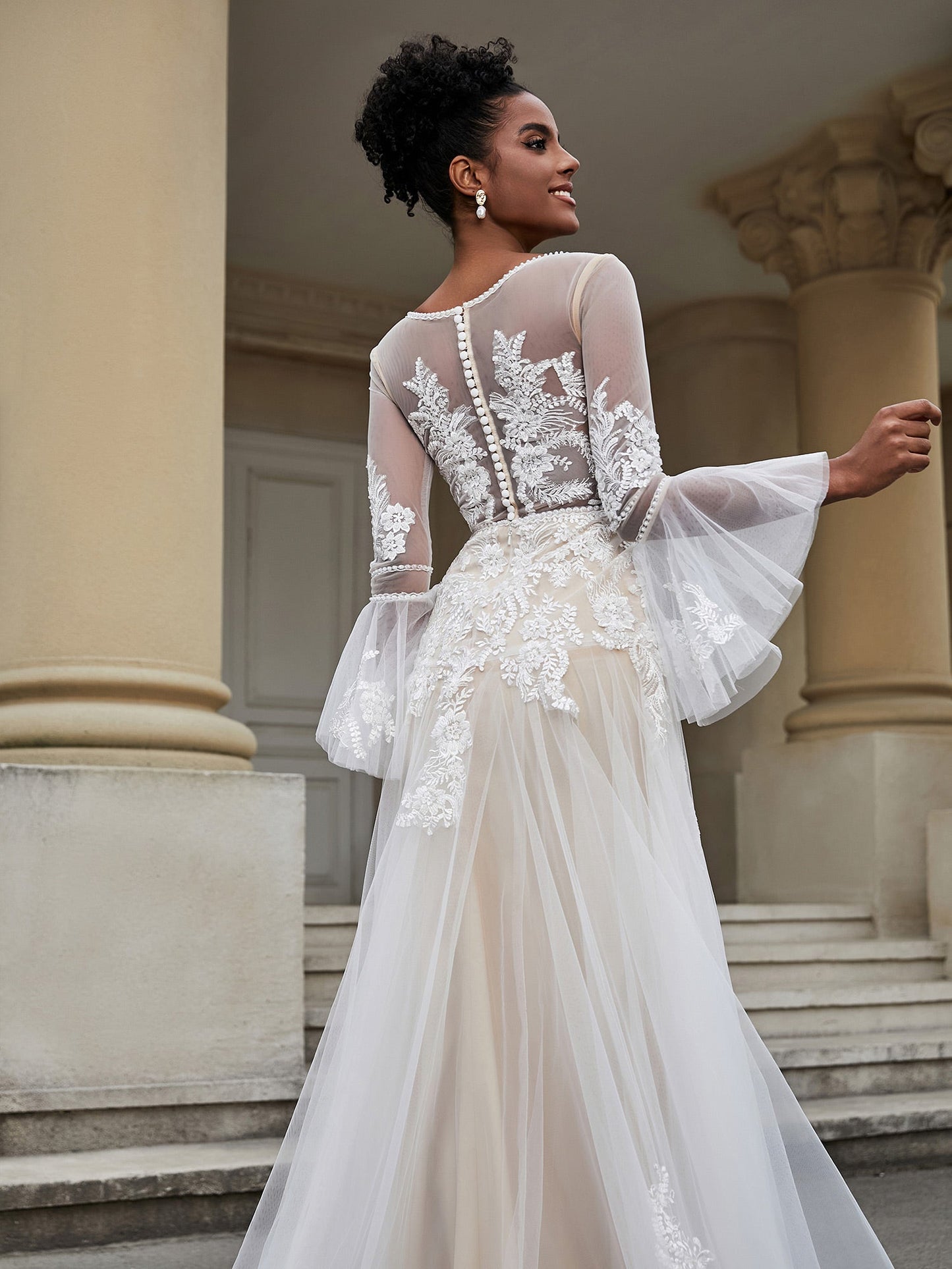 Robe de Mariée A-ligne en Dentelle et Tulle avec Col en V Ivoire