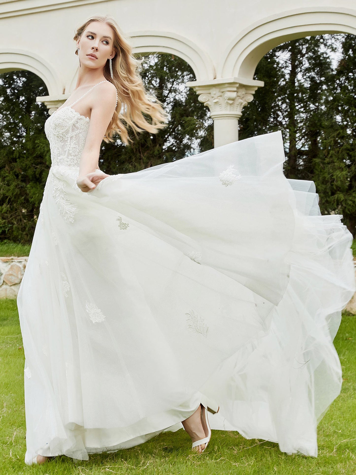 Vestido de Novia A-Line con Cola de Barrido en Color Marfil