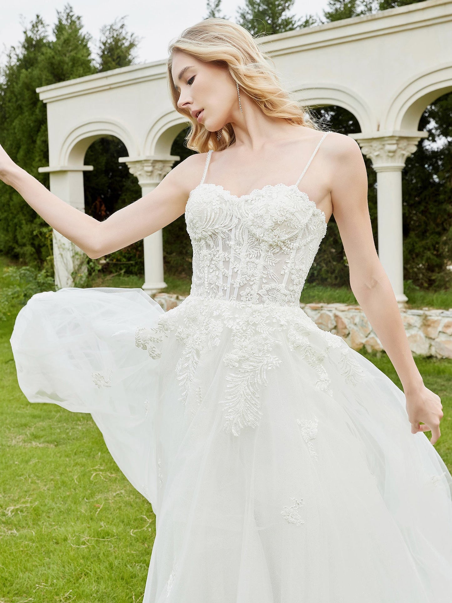Vestido de Novia A-Line con Cola de Barrido en Color Marfil