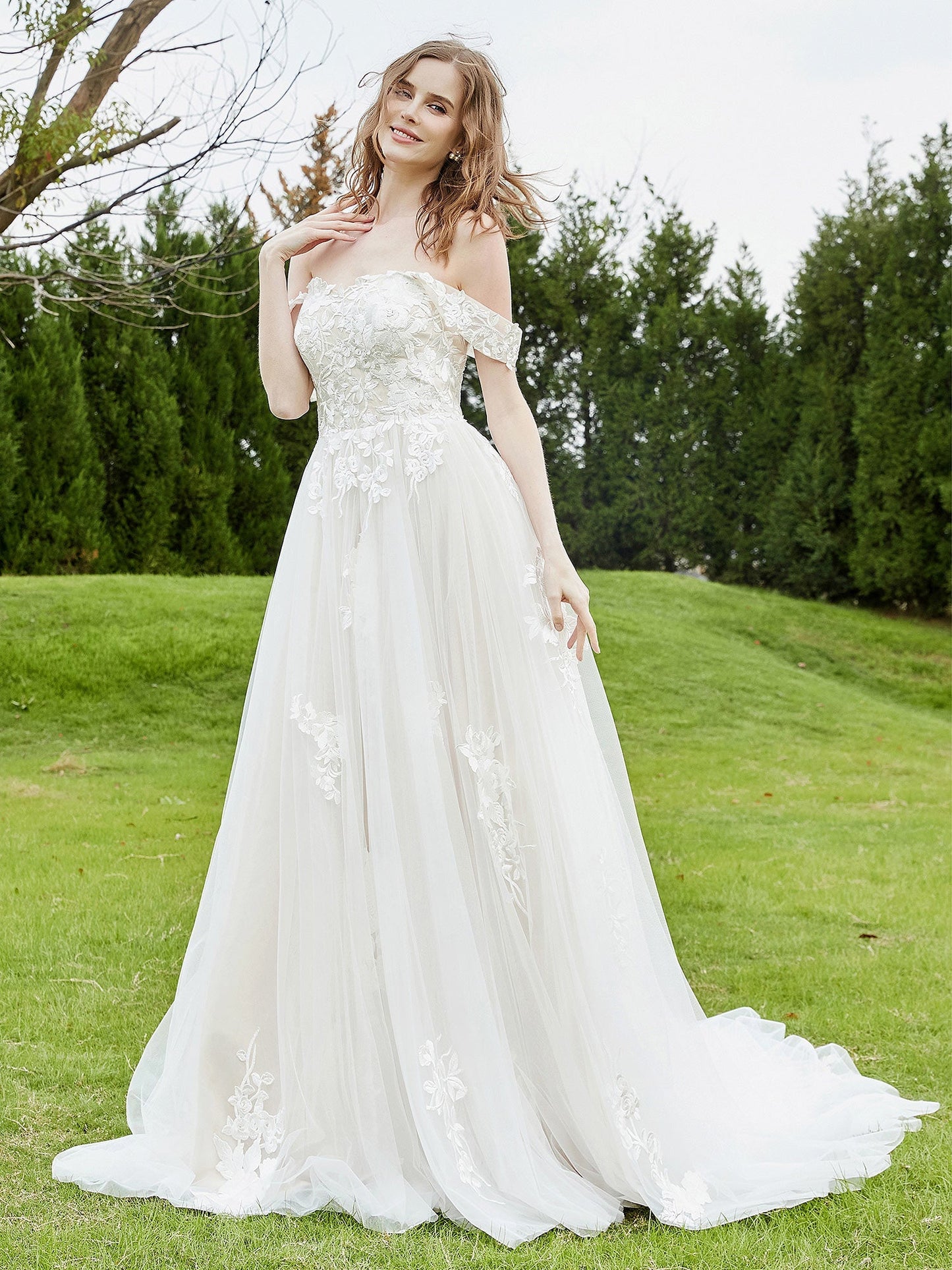 Vestido de Novia de Encaje Off-Shoulder con Cola de Capilla en Marfil/Campeón