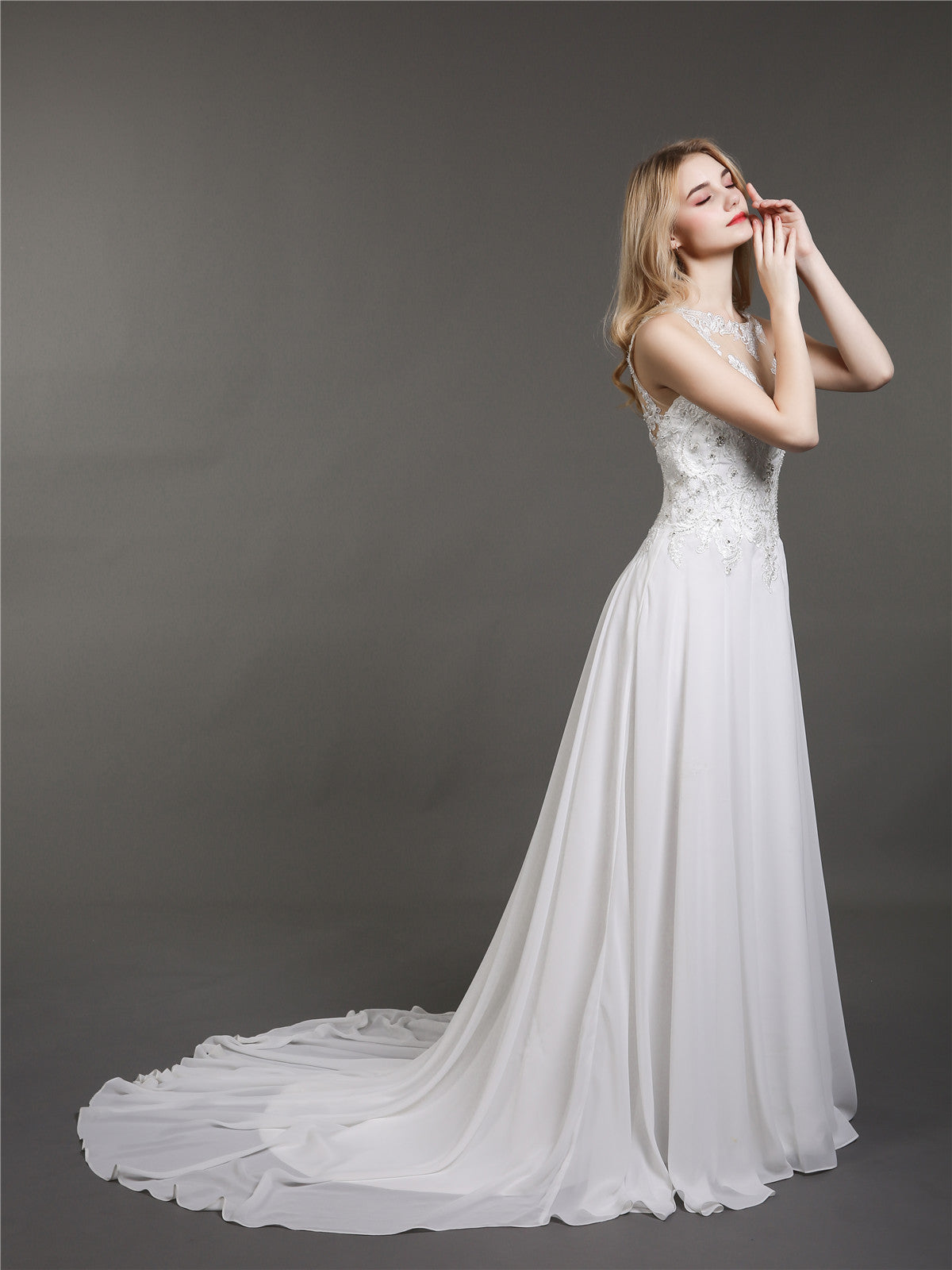 Muselina Col de Ilusión con Perlas para Vestido de Novia en Marfil