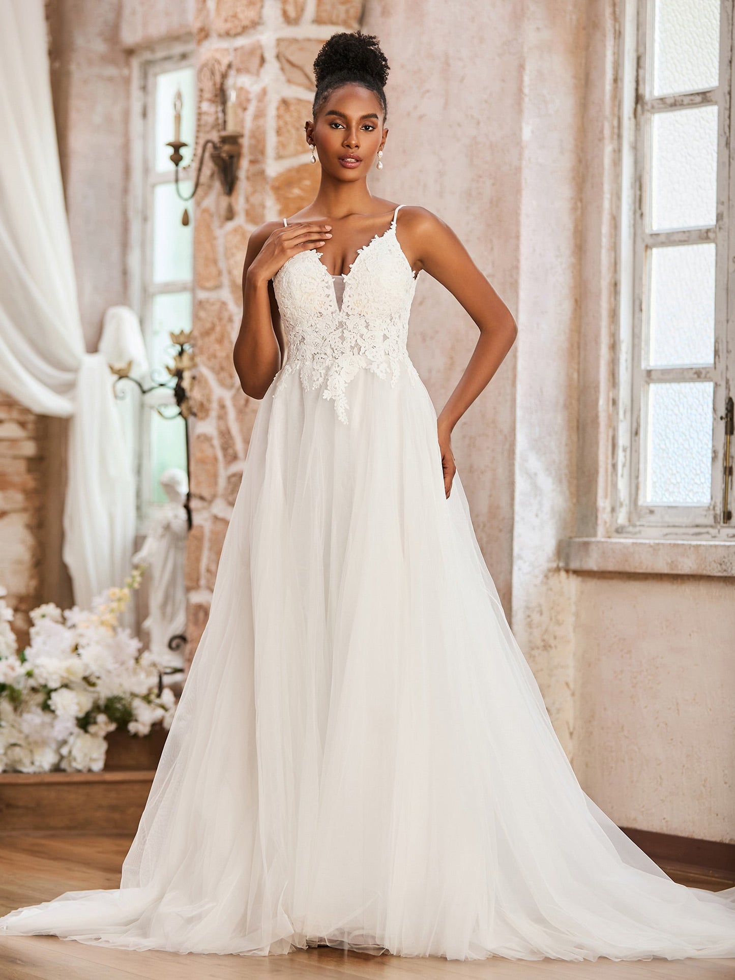 Vestido de Novia Plisado con Espalda Descubierta y Escote en V Profundo en Color Marfil