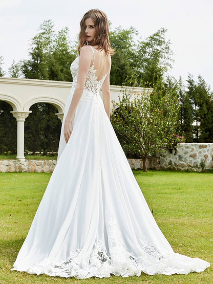 Vestido de Novia de Encaje Muselina con Escote en V y Cola de Capilla en Color Marfil