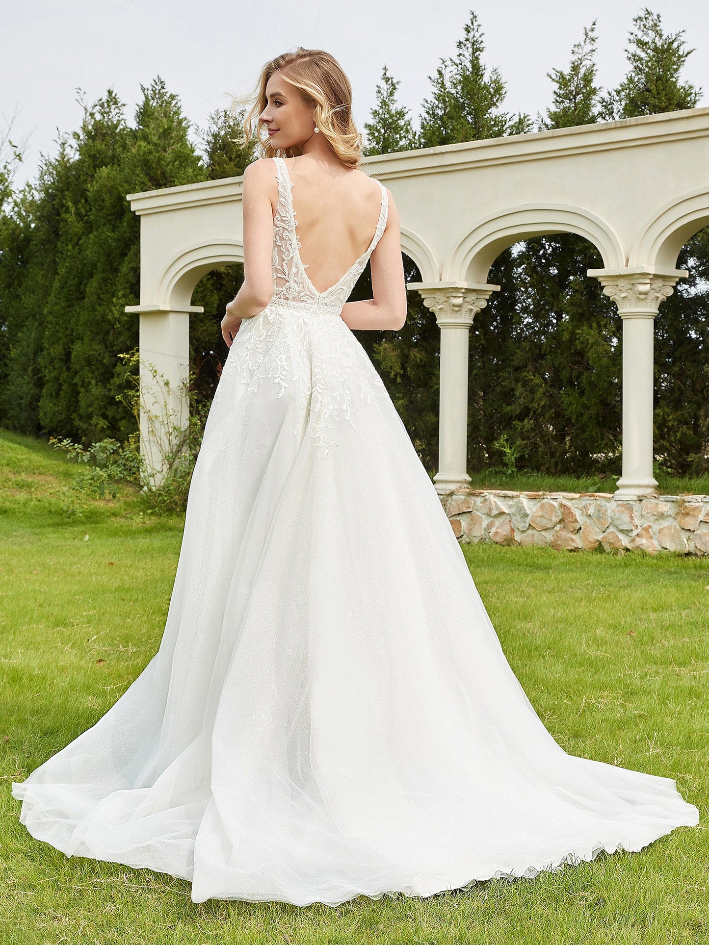 Robe de Mariée A-ligne avec Appliqués et Traîne Balayage en Ivoire