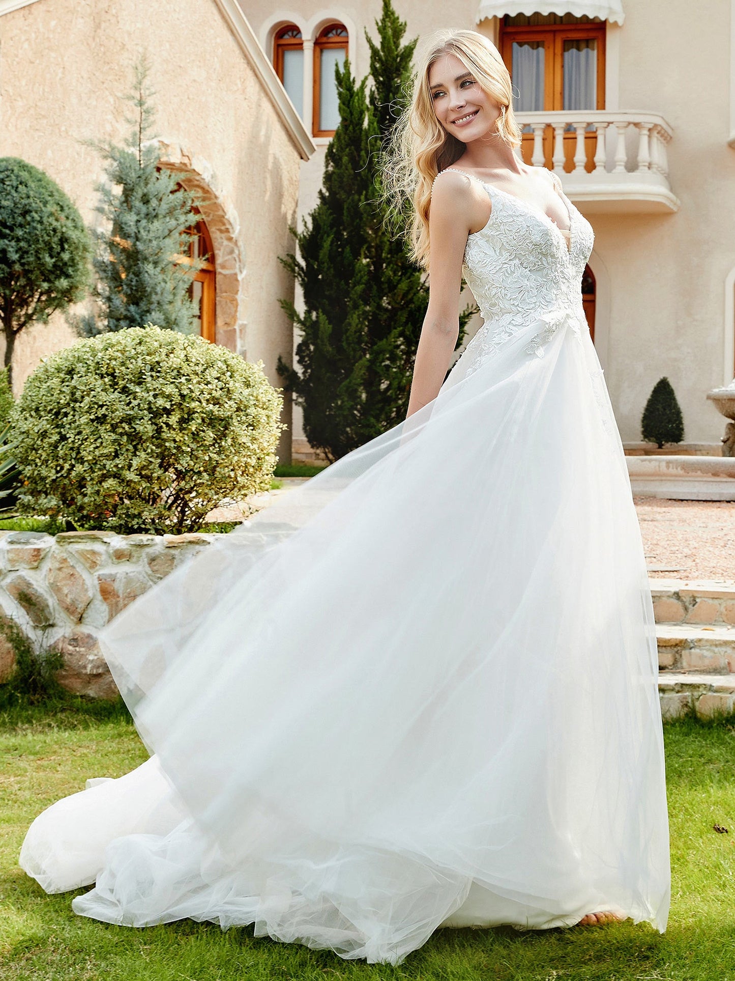 Vestido de Novia A-line con Apliques Florales en Color Marfil