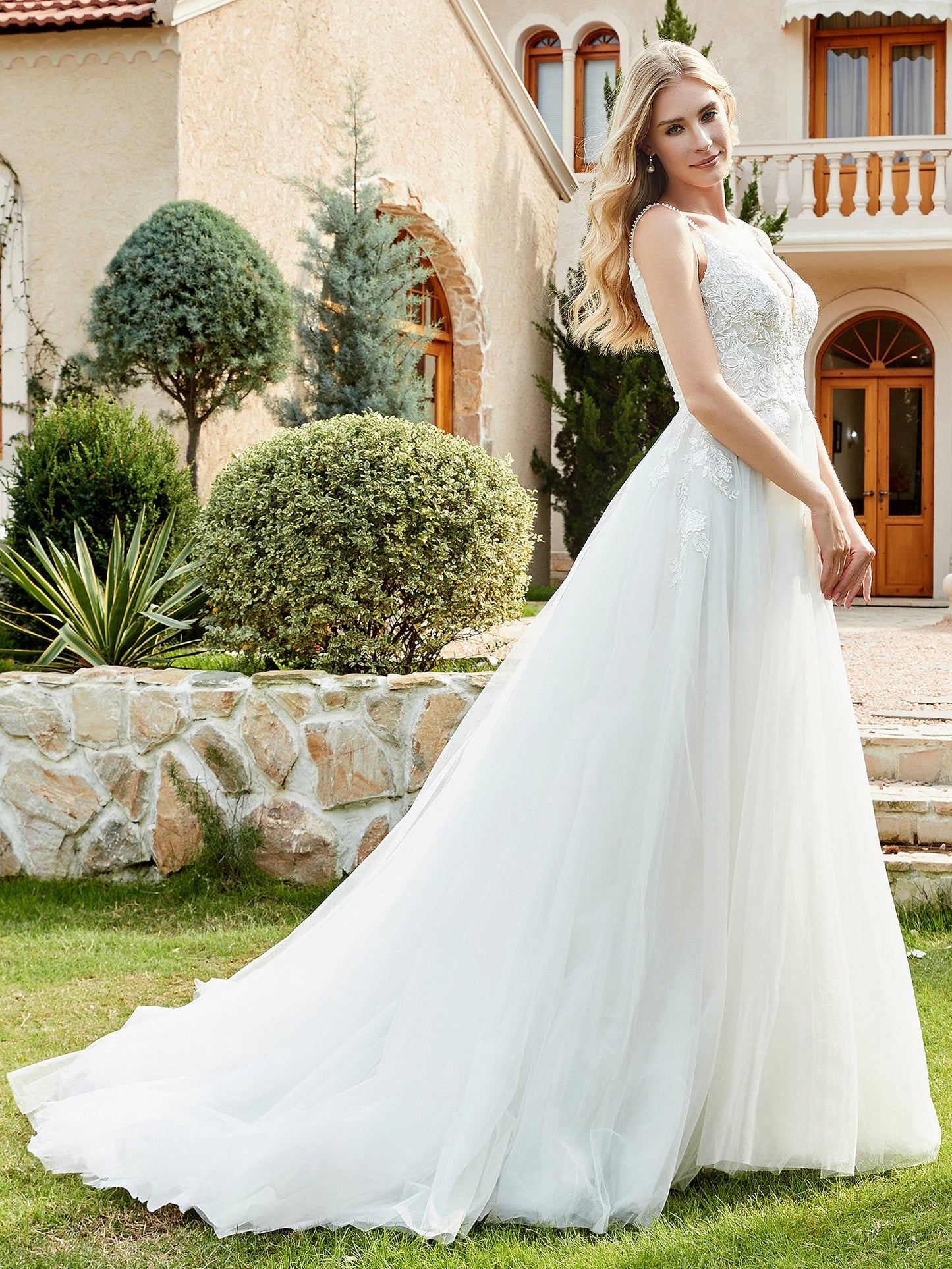 Vestido de Novia A-line con Apliques Florales en Color Marfil