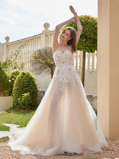 Vestido de Novia de Tul Marfil con Escote Corazón y Lentejuelas