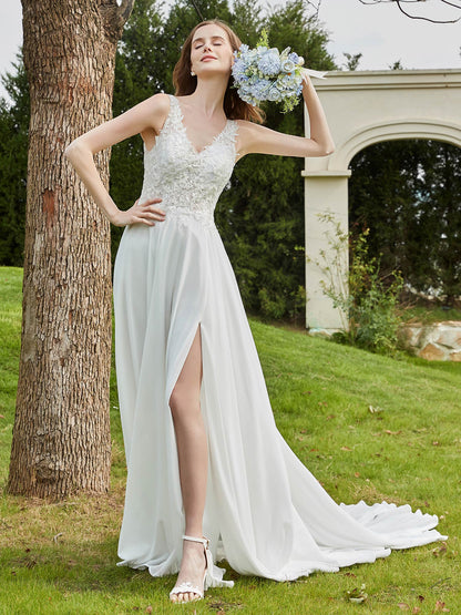 Vestido de Novia de Encaje con Escote en V y Abertura en Color Marfil