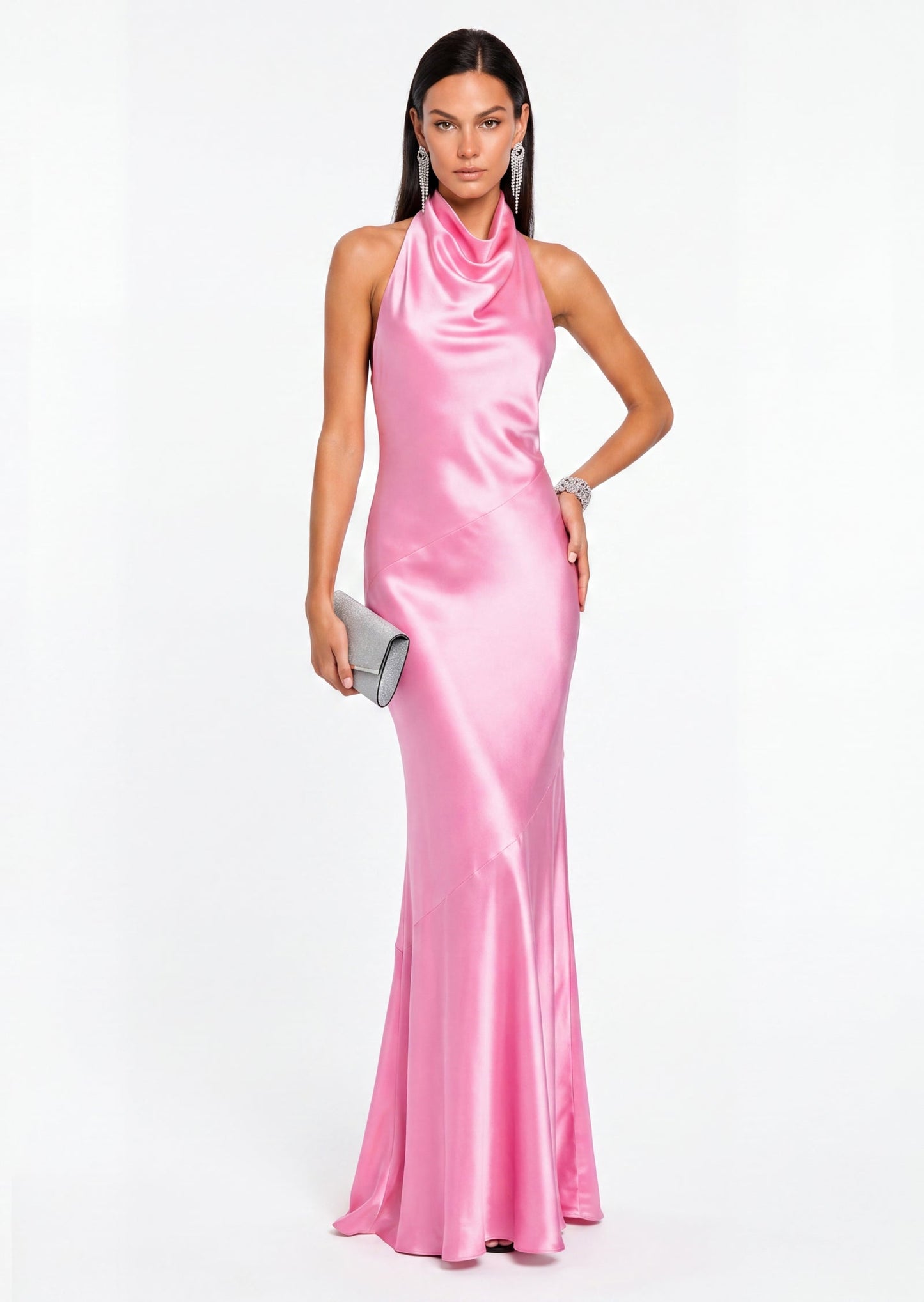 Maxi Vestido de Satén Rosa con Cuello Halter Kyra