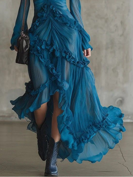 Freya – Vestido de chiffon azul con detalles de volantes