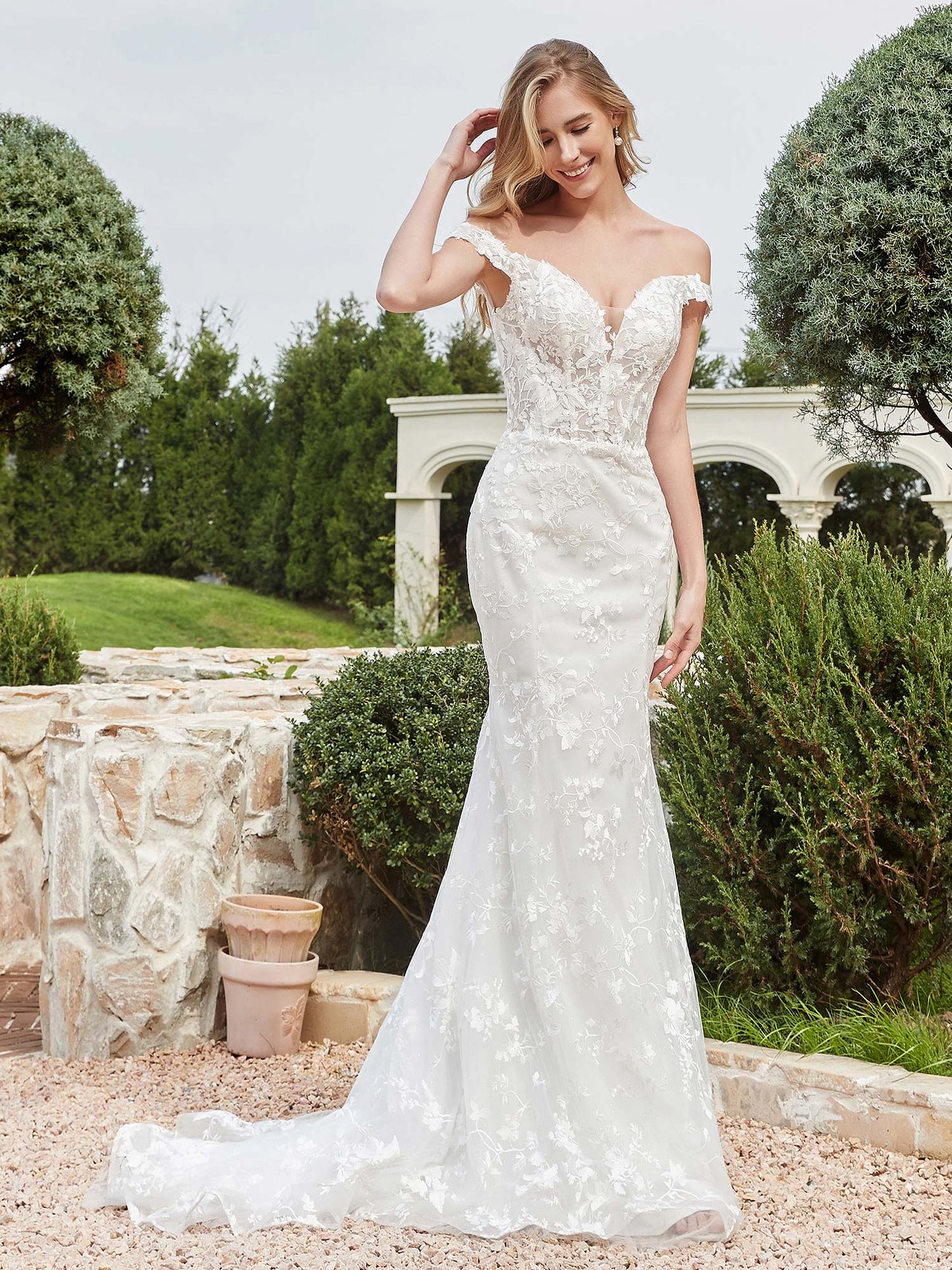 Vestido de Novia Sirena de Encaje Marfil con Escote Off-Shoulder