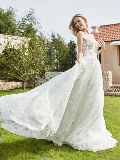 Vestido de Novia Marfil con Escote Corazón y Encaje Aplicado en Tul