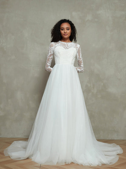 Vestido de Novia con Cuello Ilusionista, Corsé de Encaje y Falda de Tul Marfil