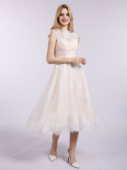Vestido de Novia Corto con Encaje y Lazo en Champagne