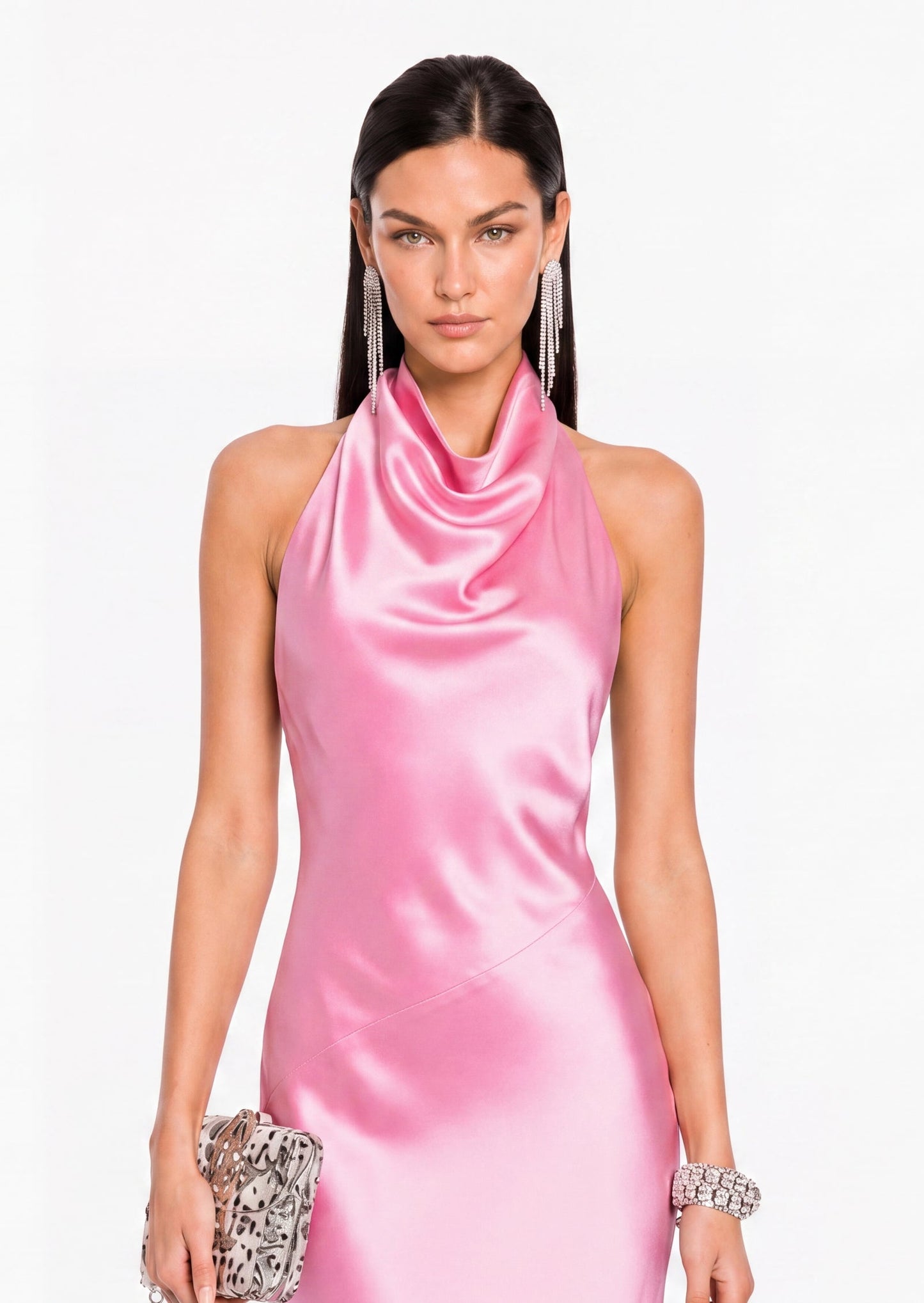 Maxi Vestido de Satén Rosa con Cuello Halter Kyra