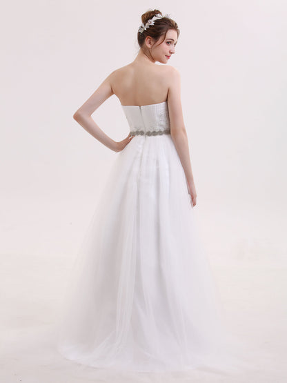 Vestido de Novia de Tul con Escote en Forma de Corazón y Cinturón Perlado Blanco