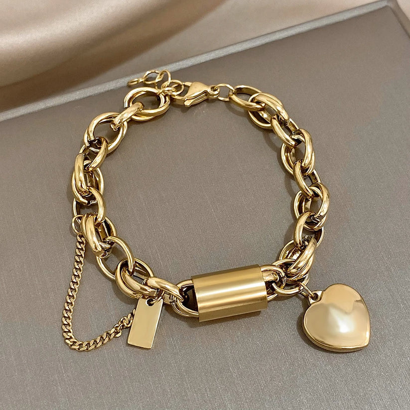 Valerie | Pulsera Chic con Diseño de Corazón