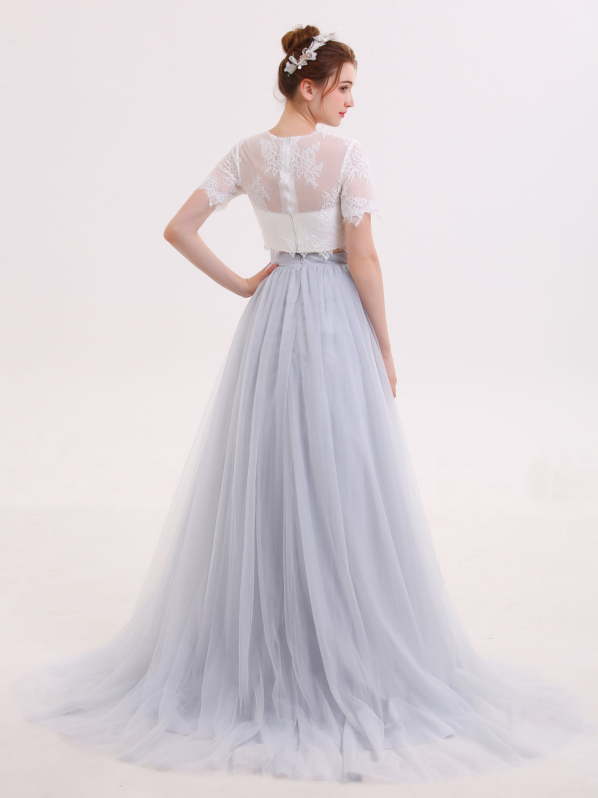 Vestido de Novia de Dos Piezas con Mangas Medias en Color Plateado