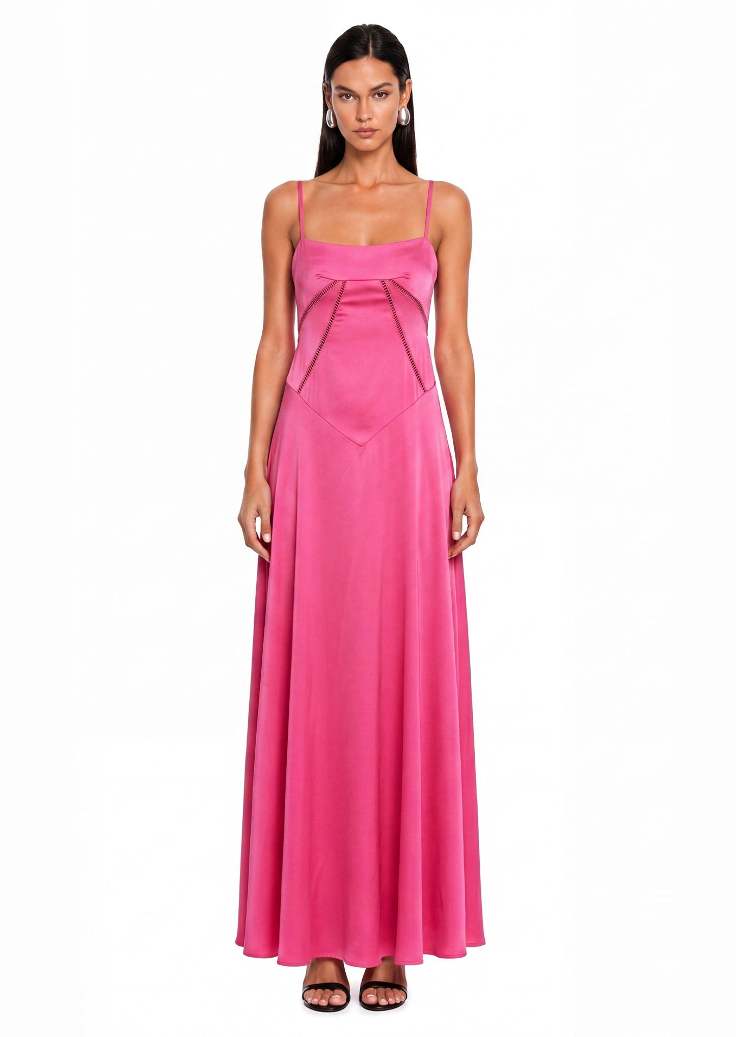 Maxi Vestido de Satén Rojo Rosa con Detalles de Cordones