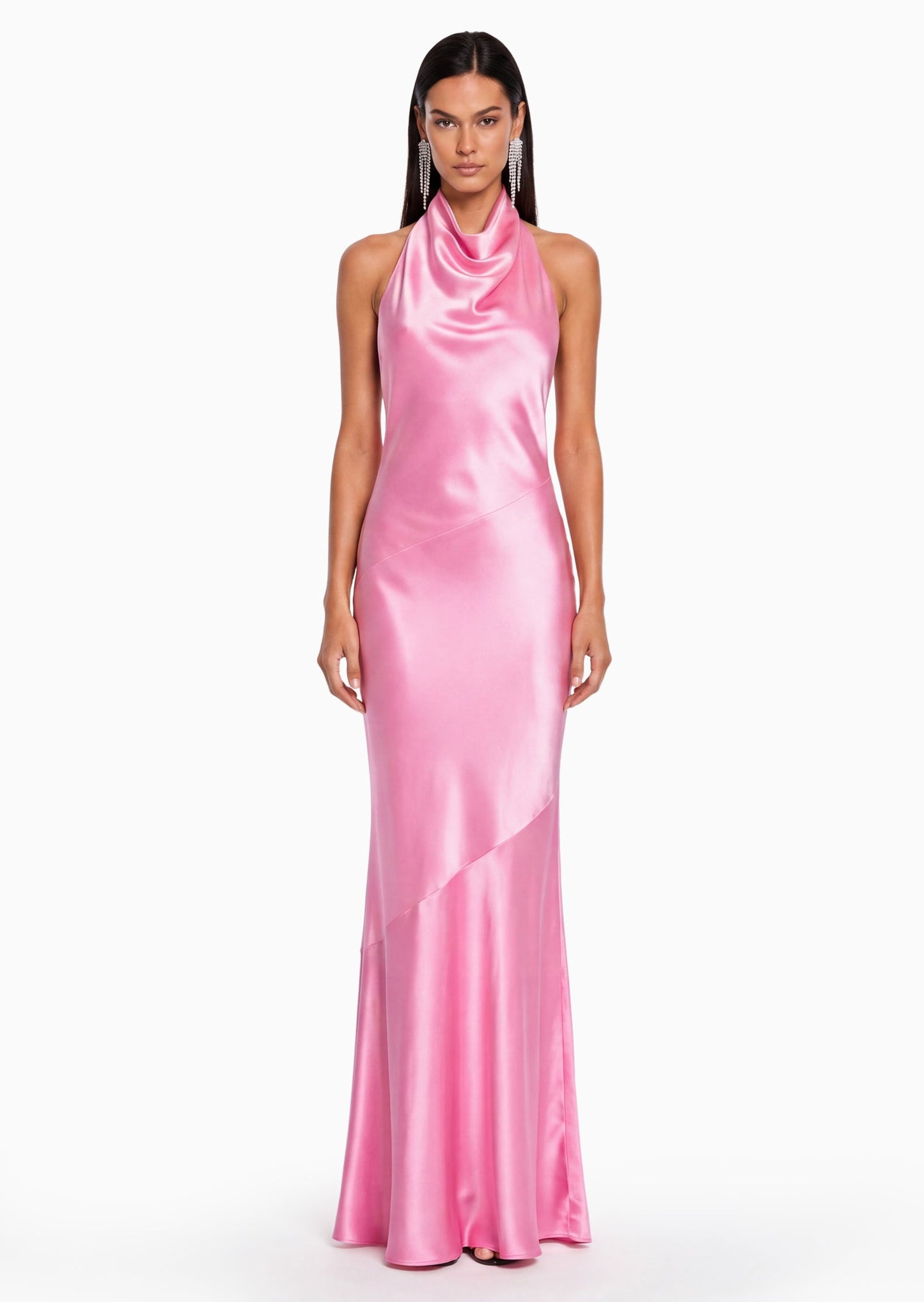 Maxi Vestido de Satén Rosa con Cuello Halter Kyra