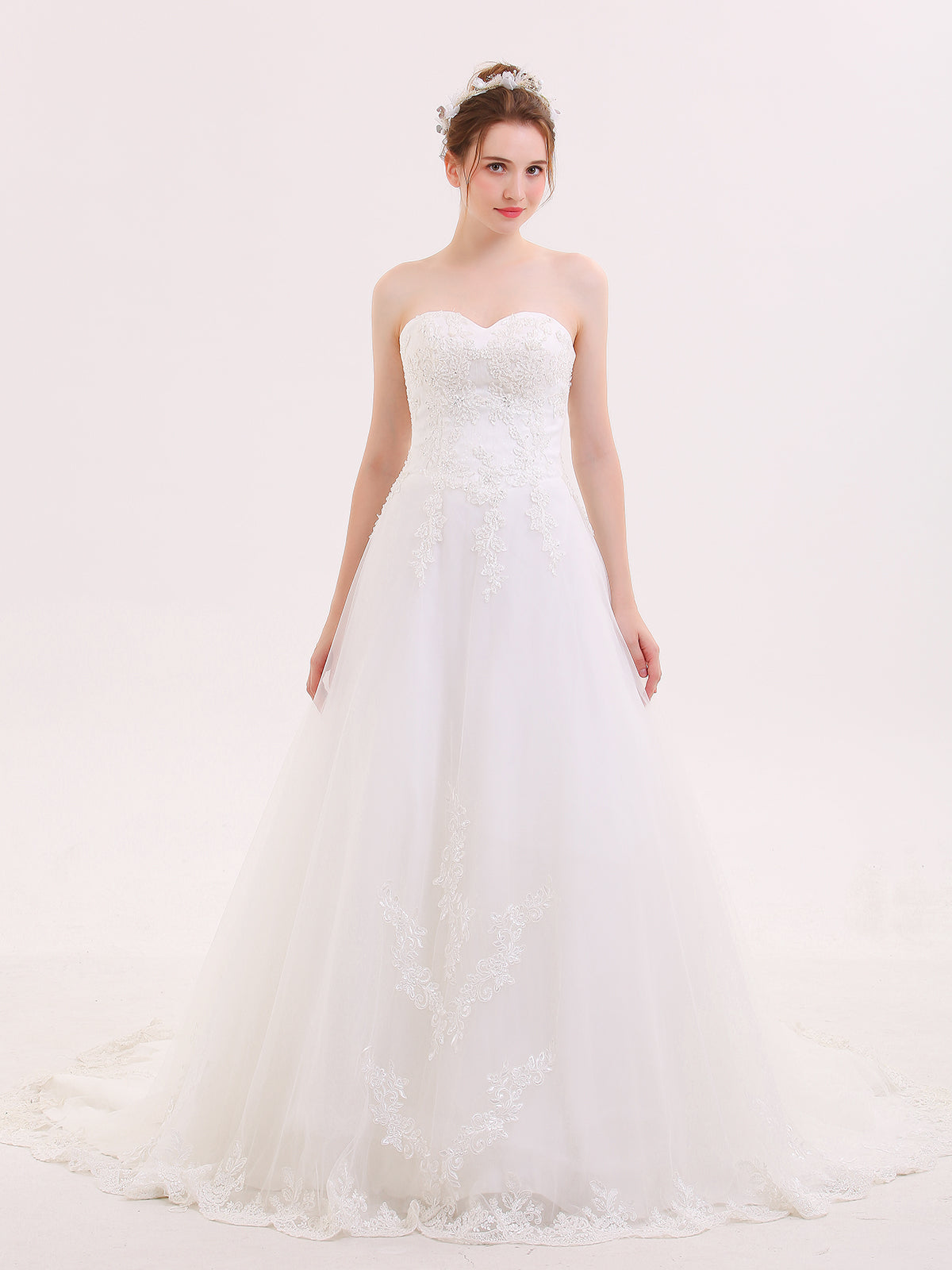 Vestido de Novia Strapless con Escote Corazón en Color Marfil