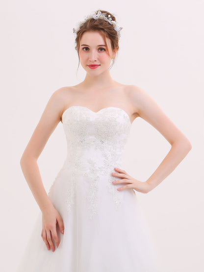 Vestido de Novia Strapless con Escote Corazón en Color Marfil